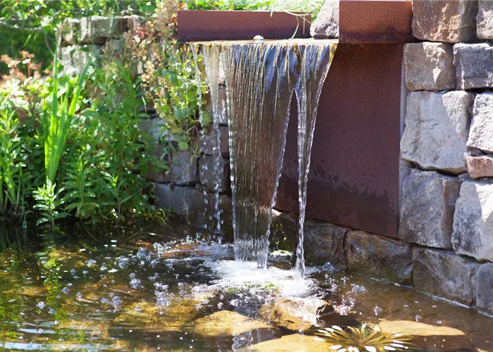 Ein Hauch von Luxus: Der Whirlpool im eigenen Garten Ein Hauch von Luxus: Der Whirlpool im eigenen Garten