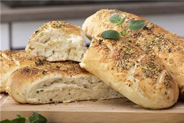 Der Brotbackofen im eigenen Garten Der Brotbackofen im eigenen Garten